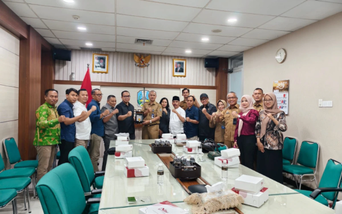 Foto DPRD dan Pemerintah Kota Malang bertemu dengan Pemprov Jatim untuk membahas status aset Velodrome. (Foto: Humas PKS Kota Malang)