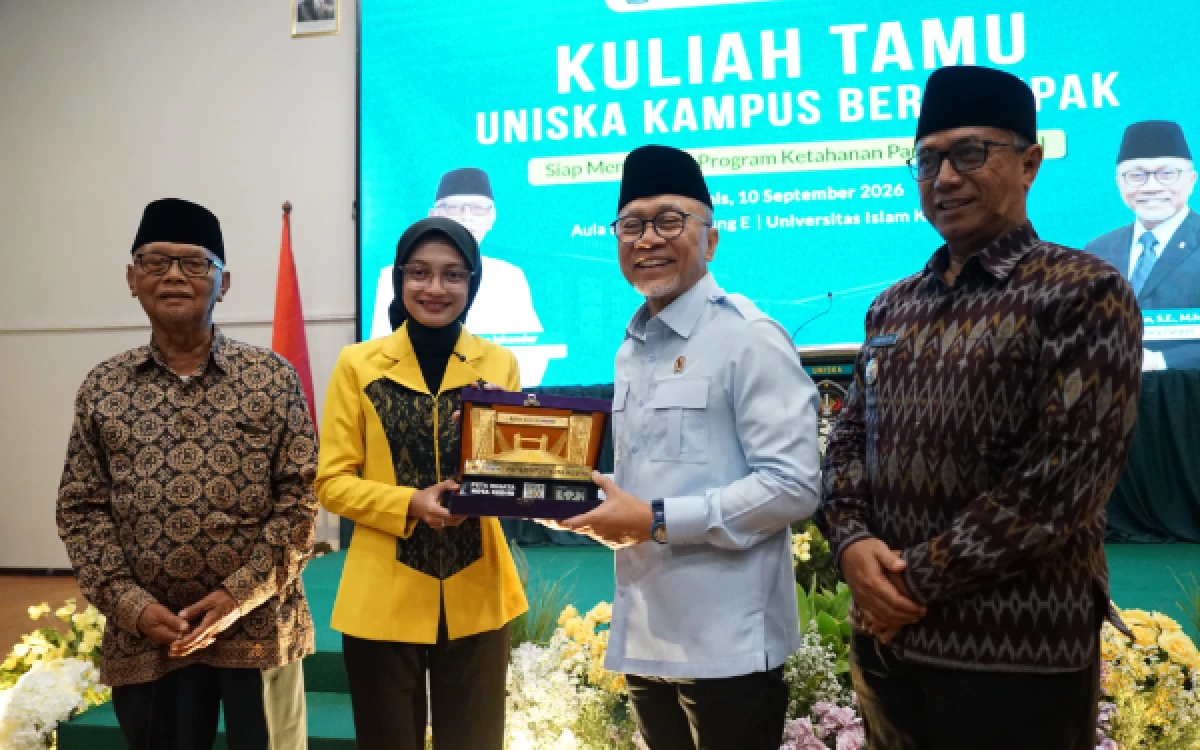 Thumbnail Berita - Kuliah Tamu Bersama Menko Pangan di UNISKA, Mbak Wali Ajak Kampus Hadirkan Solusi bagi Masyarakat