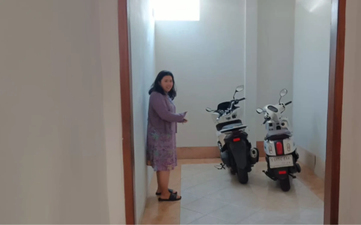 Thumbnail Berita - Menyaru Jadi Penghuni Baru, Wanita Ini Gasak Motor Anak Kos di Sukun, Kota Malang