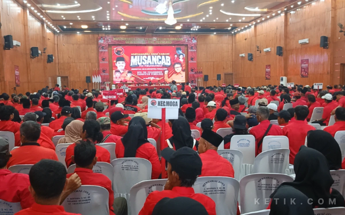 Foto Ratusan kader PDI Perjuangan Kabupaten Pemalang kumpul di Gedung RGP convention center (Foto: Slam/ketik.com)