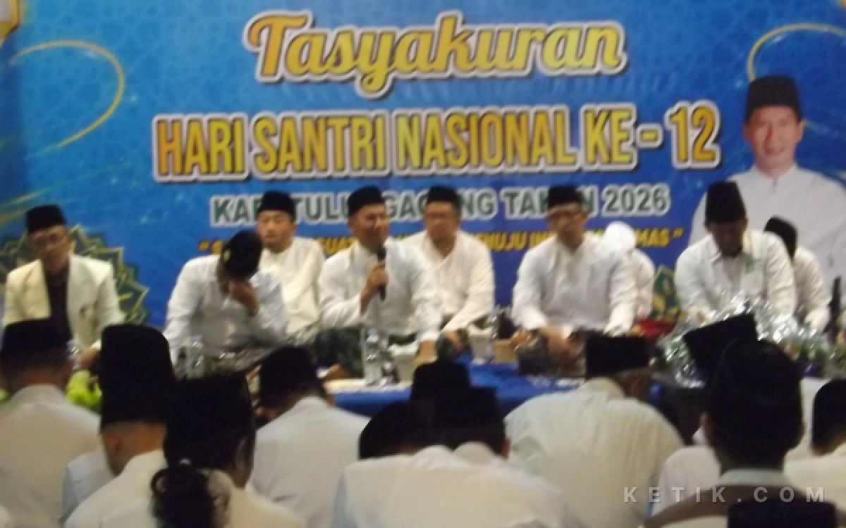 Thumbnail Berita - Tasyakuran Hari Santri Nasional di Tulungagung, Plt Bupati Tegaskan Peran Santri untuk Masa Depan Bangsa