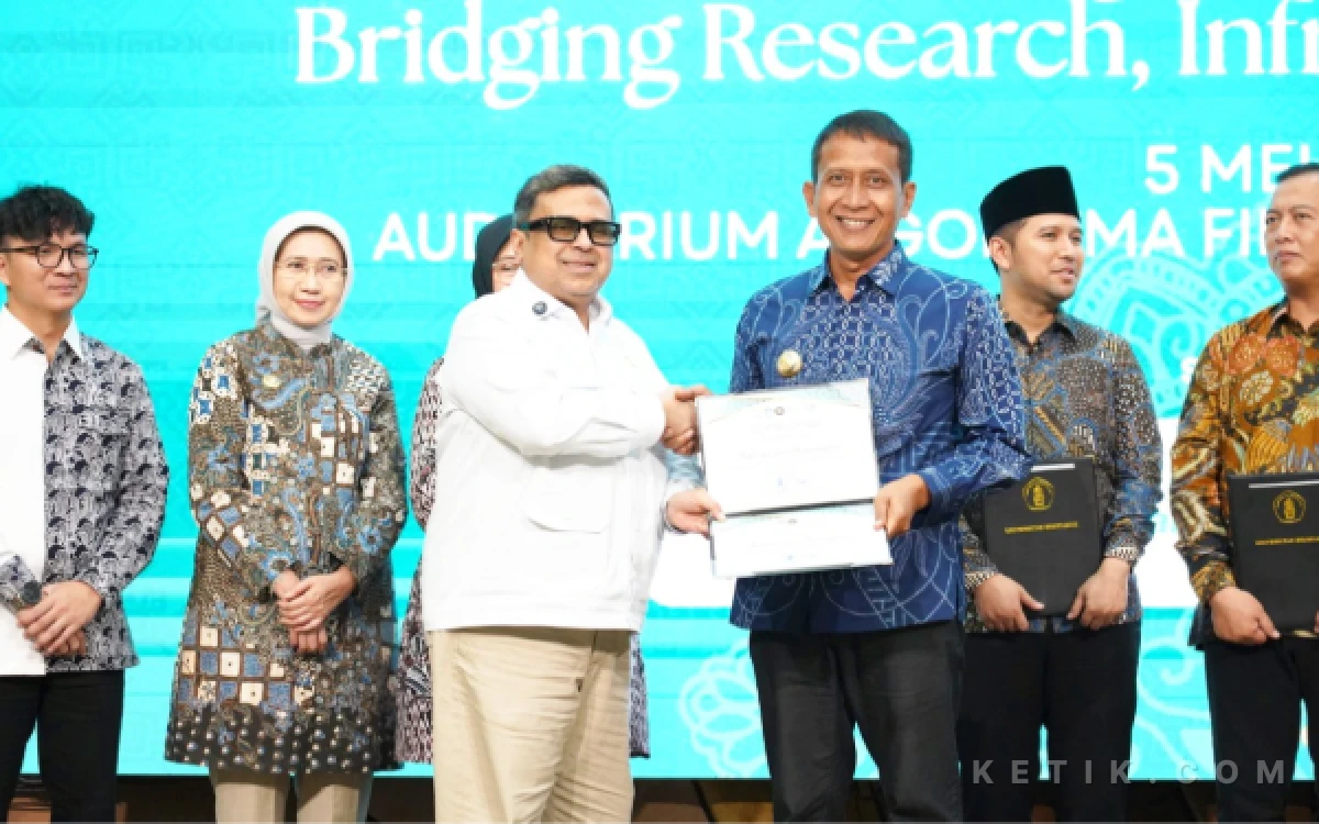 Thumbnail Berita - Bojonegoro Raih Tiga Penghargaan di Indonesia Halal Ecosystem Summit & UB Halal Metric Award 2026