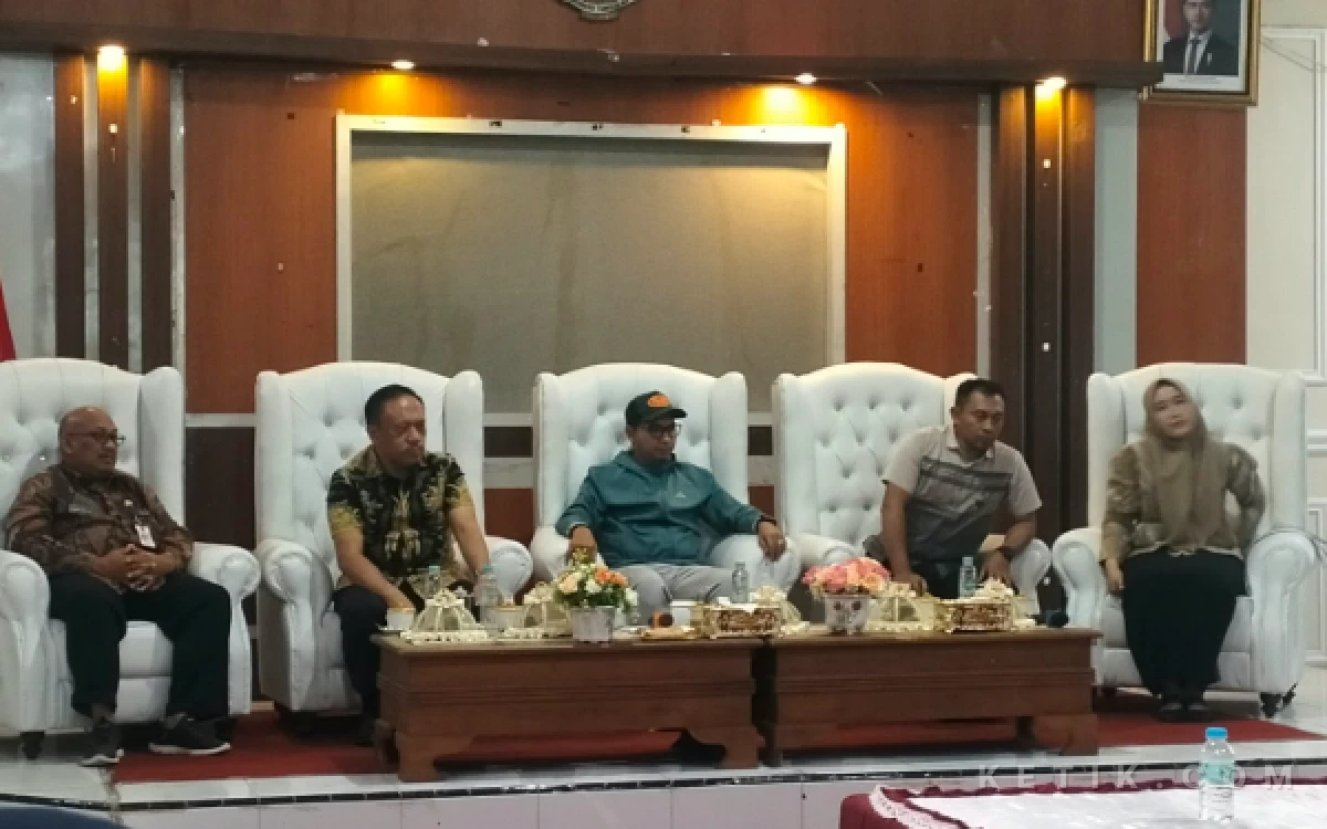 Thumbnail Berita - Gerakan 10 Juta Bersih, Ketua RT Kota Madiun Diminta Transparan