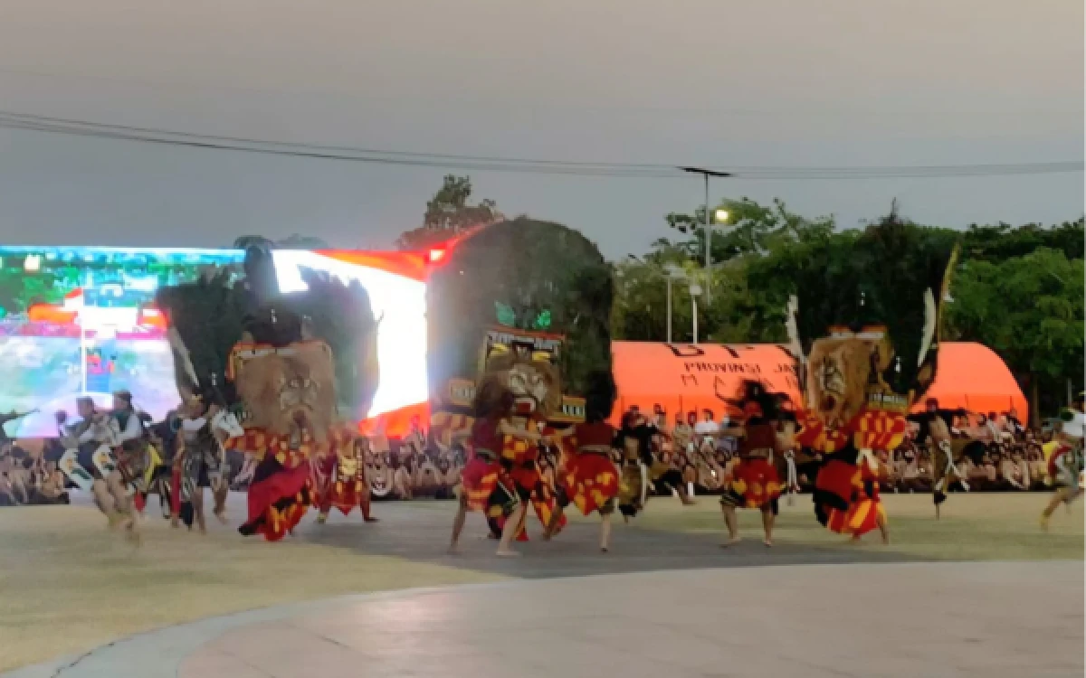 Thumbnail Berita - UNESA Tampilkan Seni Reog di Apel Hari Pramuka ke-65 Kwarda Jatim, Angkat Kisah Klono Sewandono