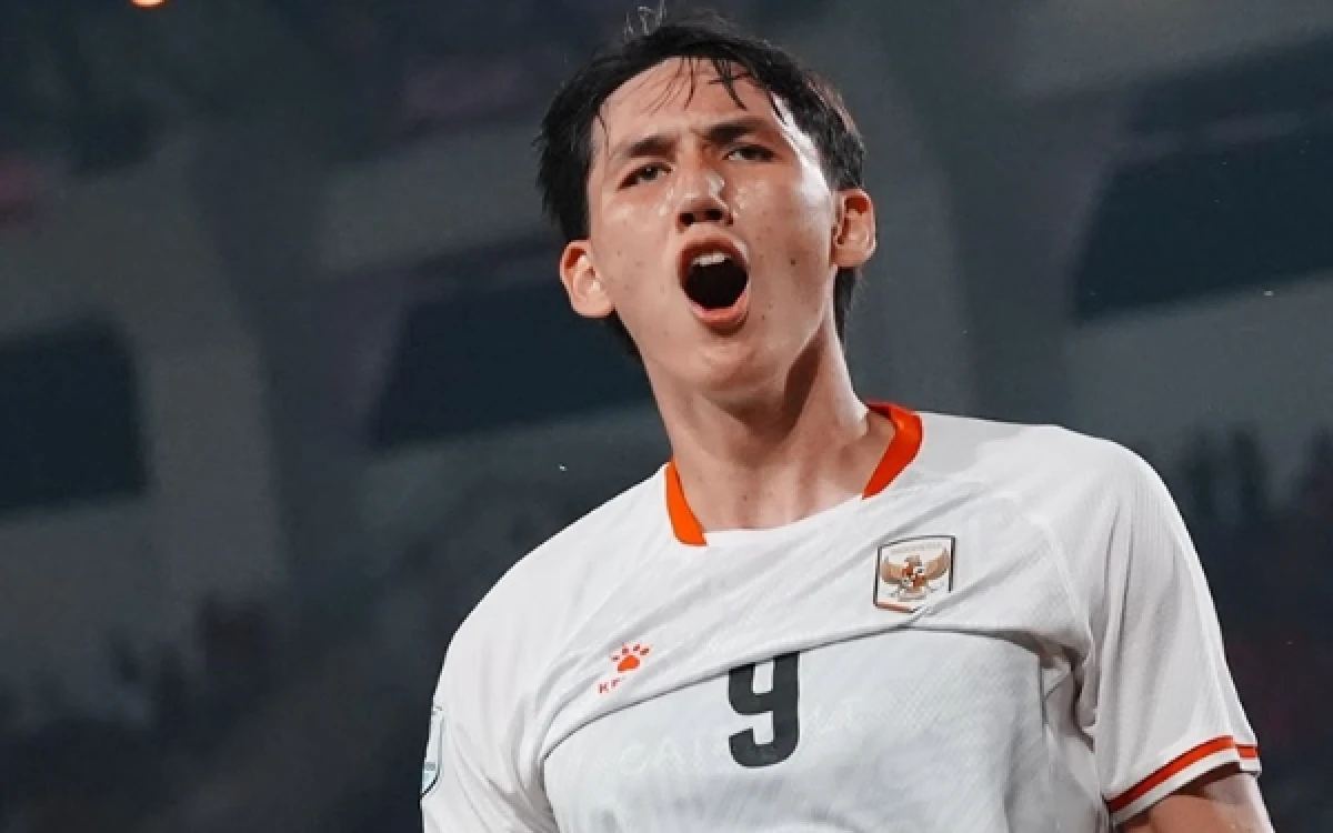 Thumbnail Berita - Marc Klok Puji Hattrick Mitchell Baker, Sebut Timnas Indonesia Kini Punya Mesin Gol Baru