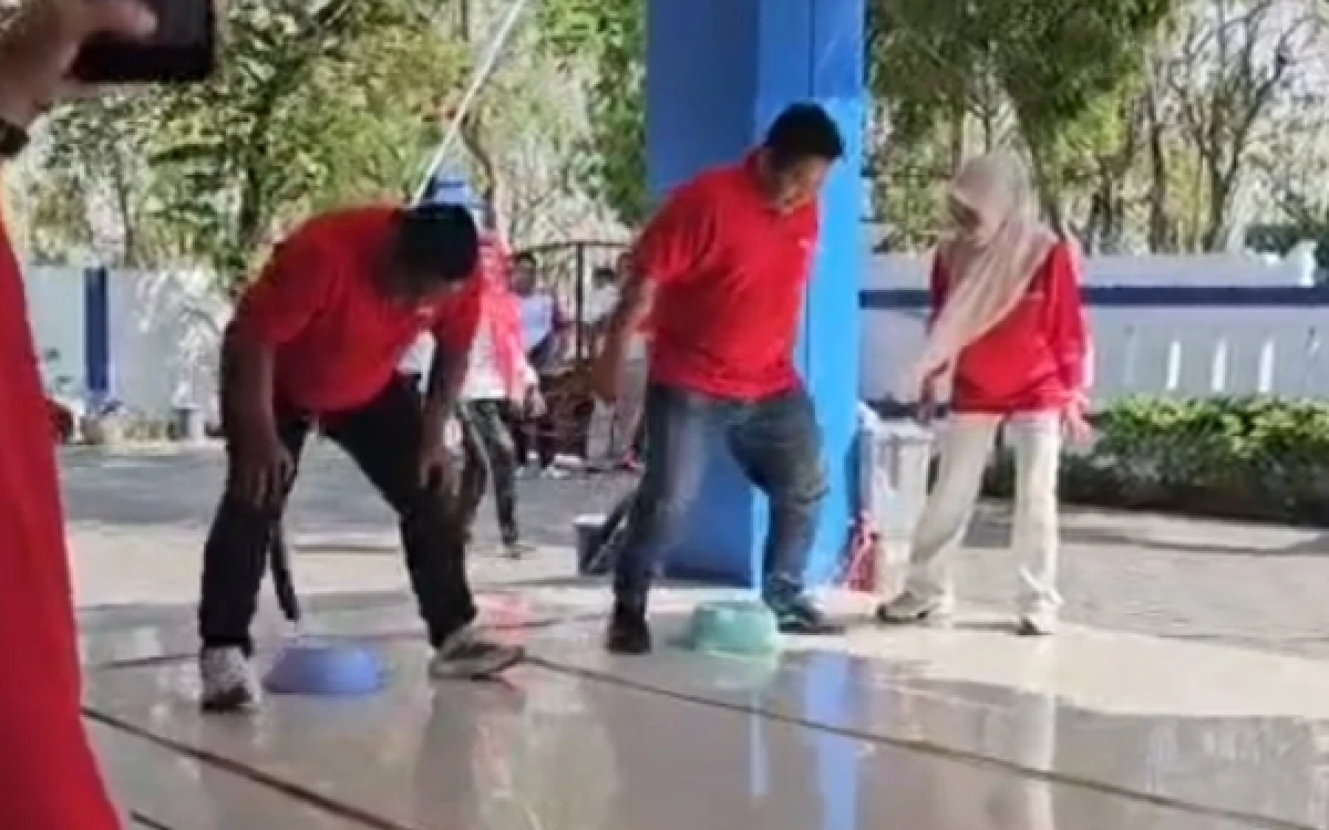 Thumbnail Berita - Puskesmas Pengarengan Sampang Disorot Gara-Gara Gelar Lomba Agustusan Saat Jam Pelayanan Pasien