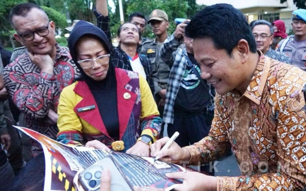 Mahasiswa PMII Demo saat Ramadan, Bupati Subandi Sampaikan Prioritas Pembangunan