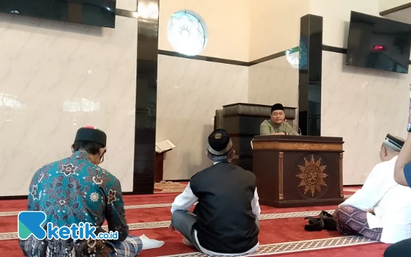 Thumbnail Isi Kajian Ahad Pagi, Puguh Wiji Pamungkas Halalbihalal Bersama Warga Muhammadiyah Pakisaji