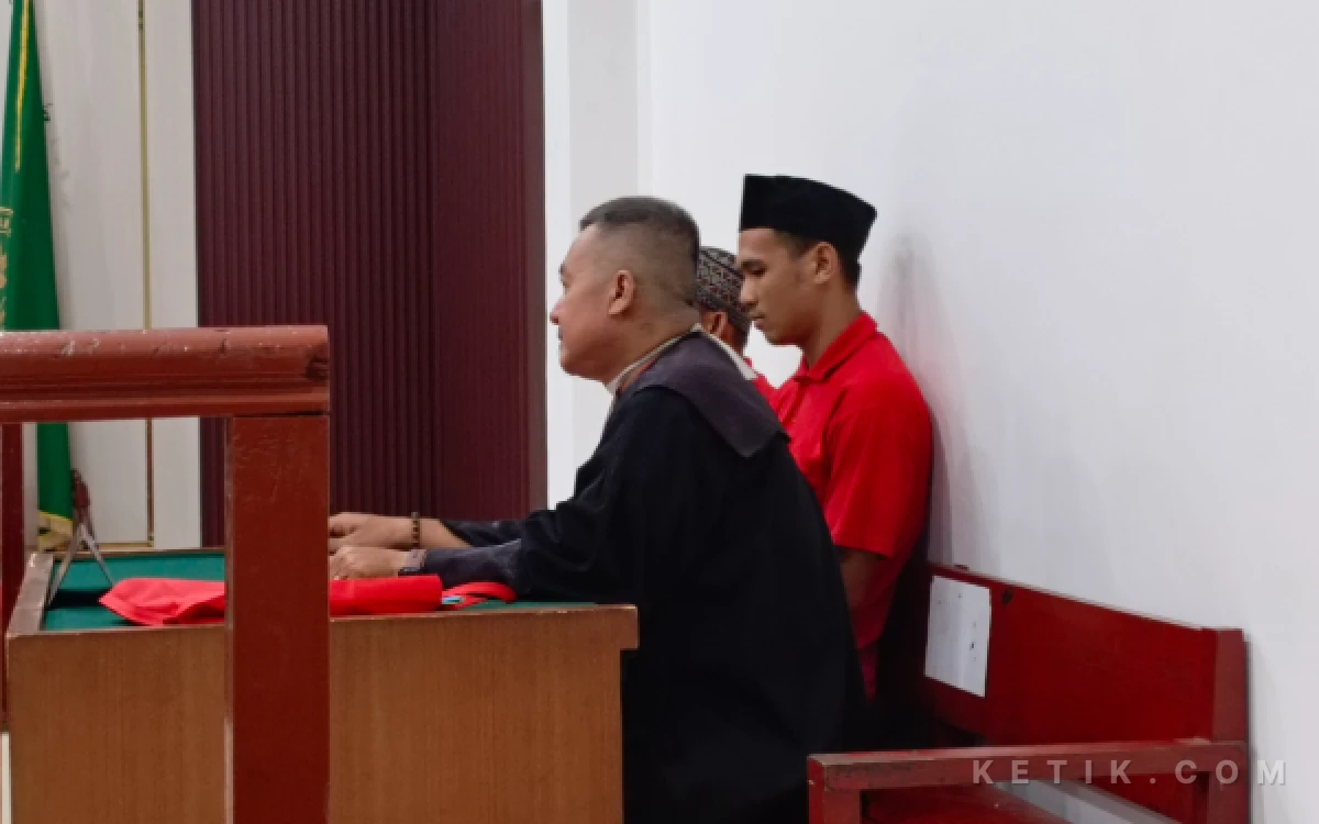 Thumbnail Berita - Dua Terdakwa Enam Kali Beraksi Curi Material Dermaga 7 Palembang, Pemkot Rugi Rp250 Juta