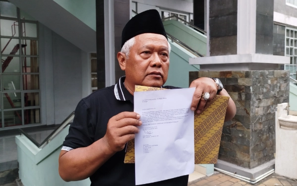Thumbnail Berita - Polresta Malang Kota Tetapkan Yai Mim Sebagai Tersangka Kasus Pornografi