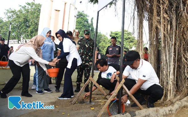 Thumbnail Geber Sidoarjo Gerakkan 15 Ribu ASN dan Masyarakat Kerja Bakti Bersama