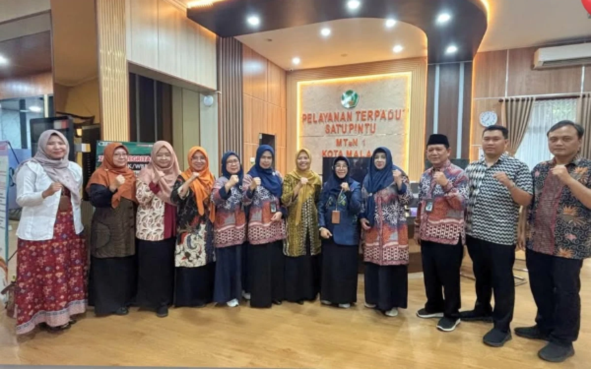 Thumbnail Berita - Kemenag Jatim Kawal Penerapan Kurikulum Berbasis Cinta di MTsN 1 Kota Malang