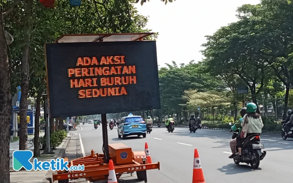 Thumbnail Berita - May Day 2025, Dishub Pasang Videotron Hingga Gratiskan Bus Trans Jatim
