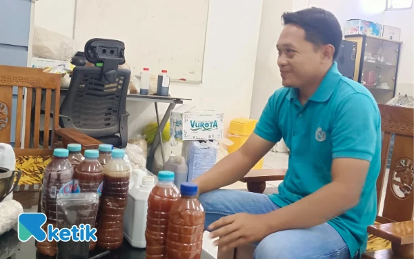 Thumbnail Berita - Direktur CV HW Marine Hasan Basri: Limbah Chitin Hasilkan Asam Amino Bermanfaat untuk Pertanian