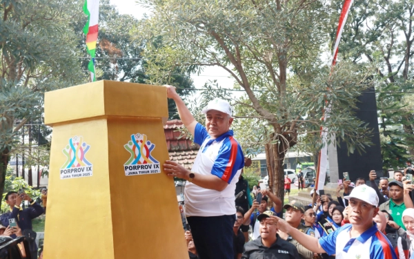 Thumbnail Terima Api Porprov IX Jatim 2025, Bupati Malang Ajak Warga Jadi Tuan Rumah yang Baik