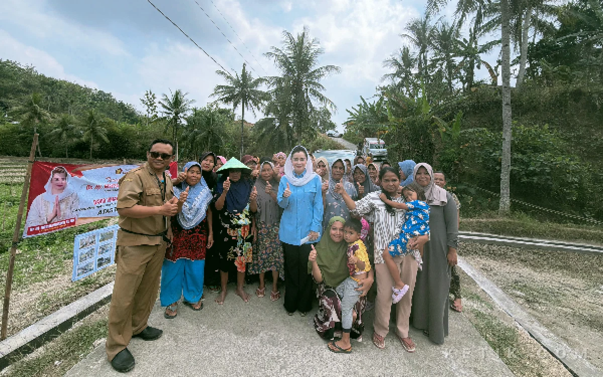 Thumbnail Berita - Desa Ciporos Karangpucung Dapat Program Irigasi Aspirasi Novita Wijayanti, Hasil Panen Meningkat Petani Sejahtera