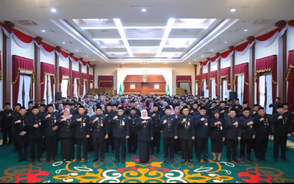 Thumbnail Berita - JATIM BISA! Khofifah Instruksikan ASN Adaptif Hadapi Isu Global, Jadi Strategi Jitu Ala Gubernur