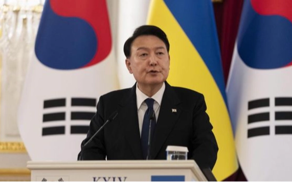 Thumbnail Presiden Korsel Yoon Suk Yeol Resmi Ditangkap