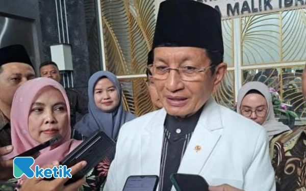 Thumbnail Berita - Sesalkan Konten Trans7, Menag Nasarudin: Jangan Sekali-kali Mengusik Sistem Pesantren