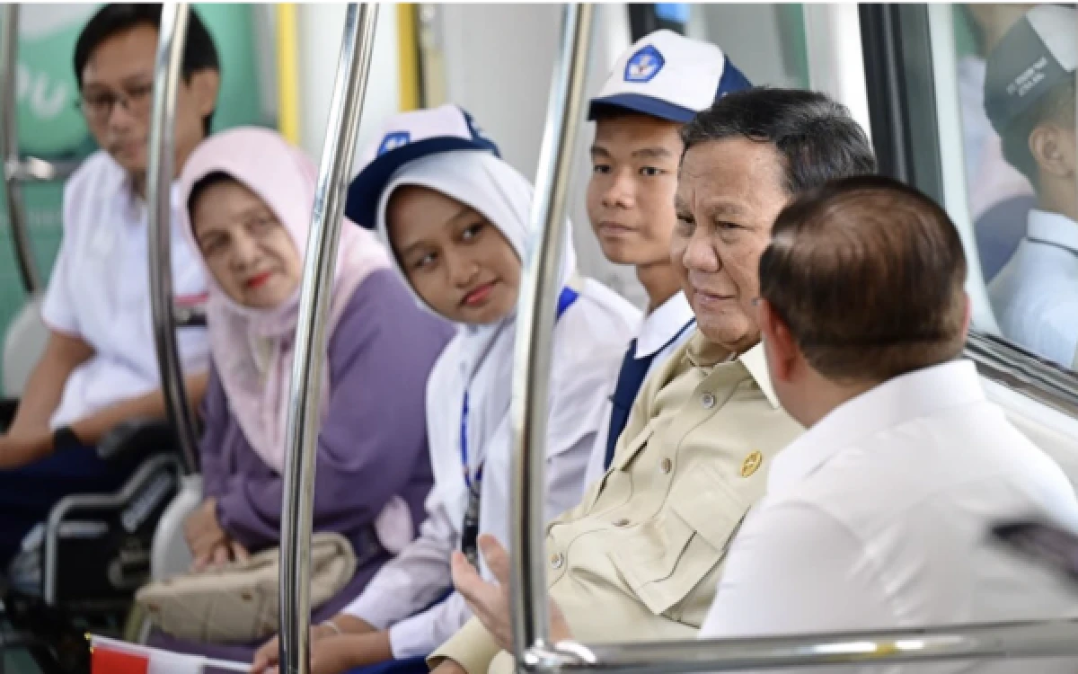 Thumbnail Berita - Prabowo Resmikan LRT Kelapa Gading-Manggarai