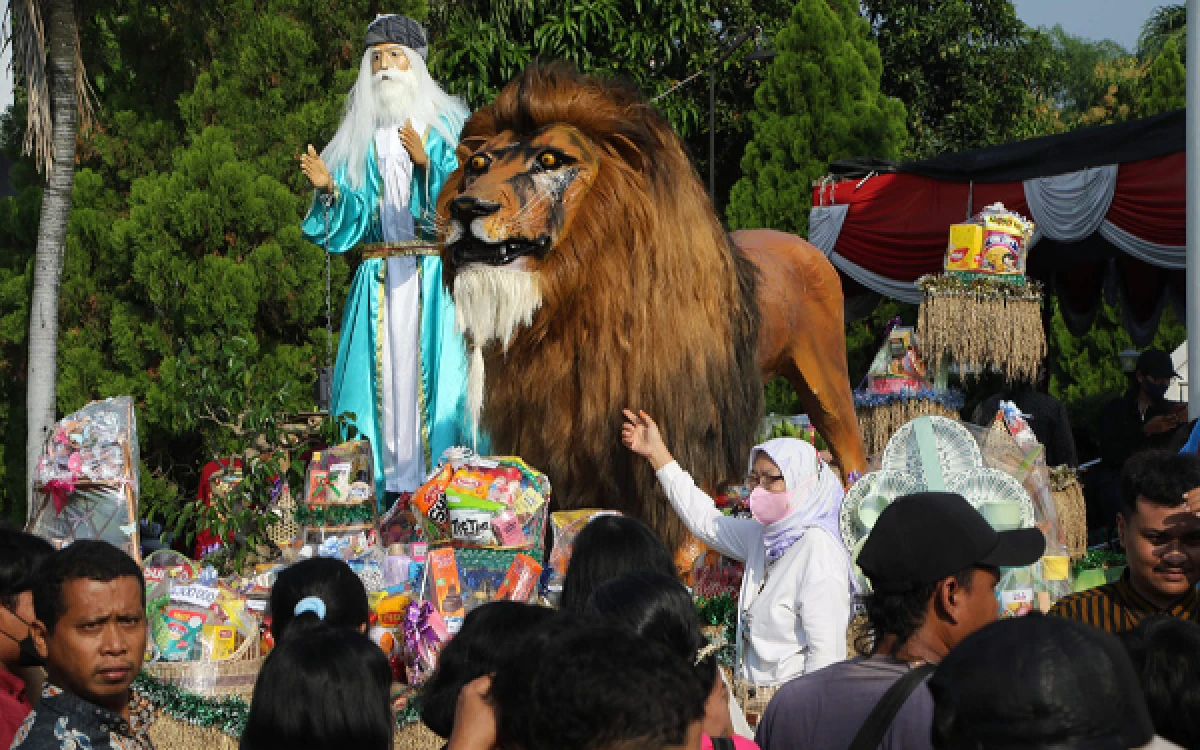 Thumbnail Berita - GKJW Mojowarno Lestarikan Budaya Jawa Lewat Tradisi Riyaya Unduh-Undu