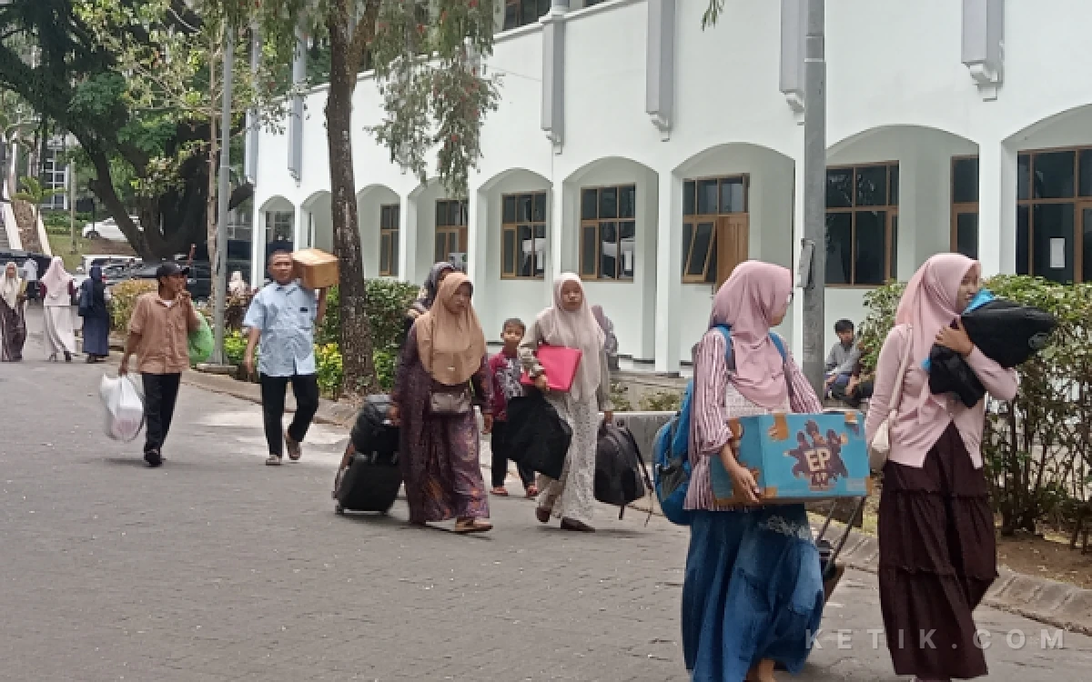 Thumbnail Berita - Ribuan Mahasiswa Baru UIN Malang Telah Memasuki Ma'had, Tanda Tahun Ajaran Baru 2026/2027 Akan Dimulai