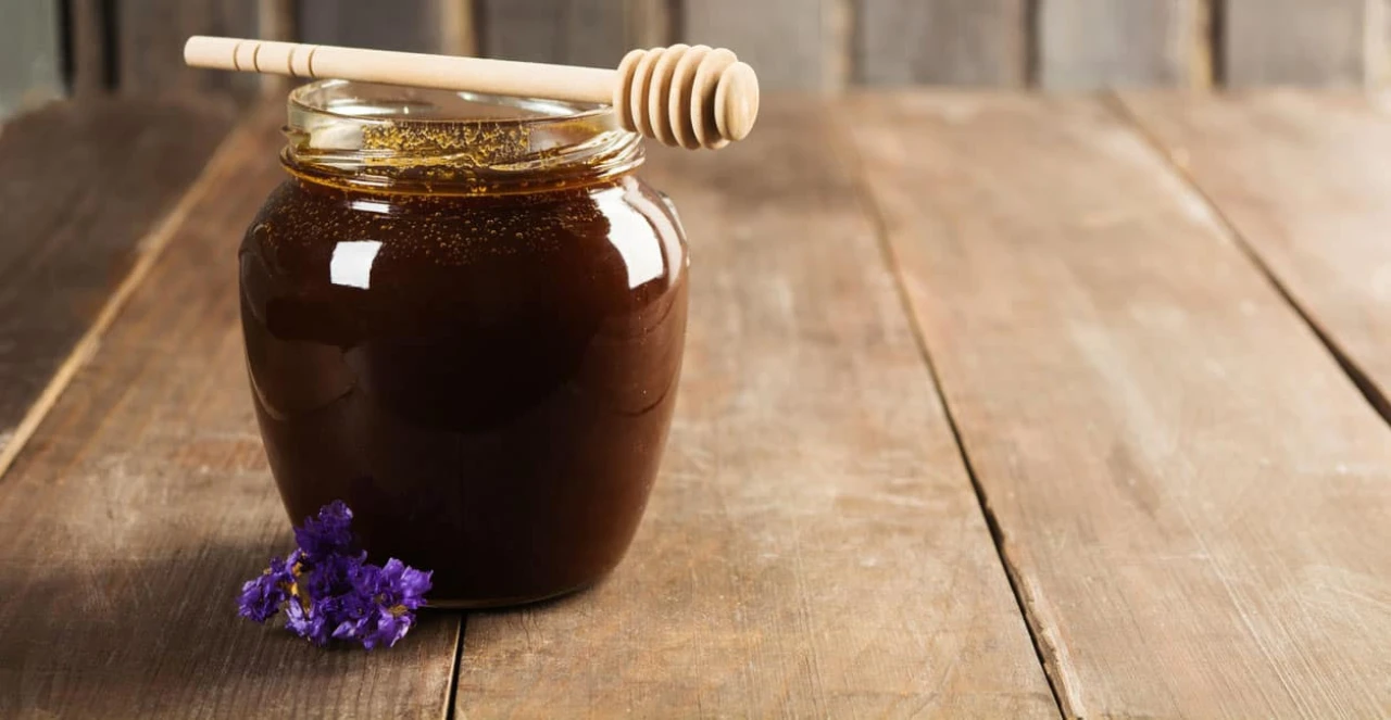 Simak, Segudang Manfaat Madu Hitam Baik untuk Kesehatan
