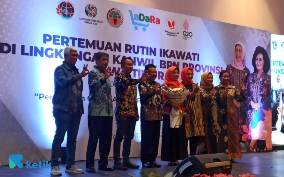 Ketua Ikawati BPN Jatim Siti Rohmawati Jonahar Dapat Kejutan Ultah 