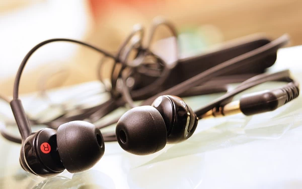 Thumbnail Simak 5 Tips Bikin Headset Kabel Lebih Awet