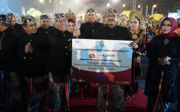 Bank Jatim Peduli Bantu Pembangunan Landmark Simpang 4 Kota Pasuruan