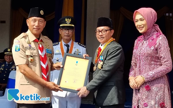 Momen Bersejarah HUT ke-109 Kota Malang, Sutiaji Dapat Penghargaan dari Kwarda Pramuka Jatim