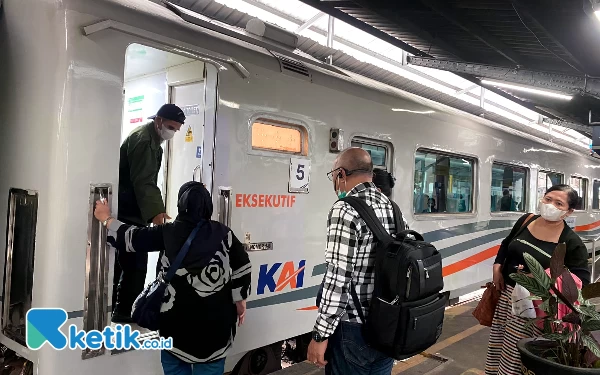 Mulai Hari Ini, Naik Kereta Api Tidak Wajib Bermasker