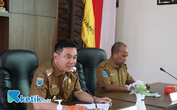 Bupati Freddy Thie Minta Mahasiswa KKN UGM Promosikan Wisata Namatota Lewat Medsos