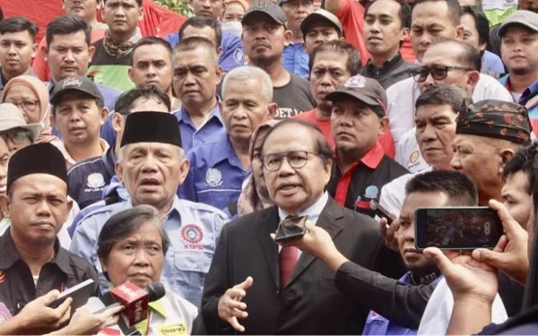 Thumbnail Ketua Hakim MK Tak Hadiri Sidang Uji Formil UU Cipta Kerja, Rizal Ramli Kecewa