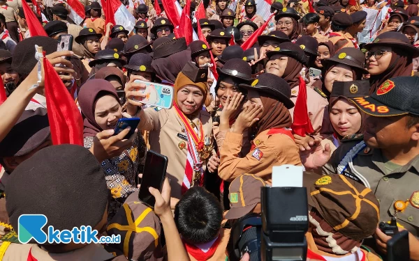 Gubernur Khofifah: Pramuka sebagai Sarana Revolusi Mental Sambut Indonesia Emas