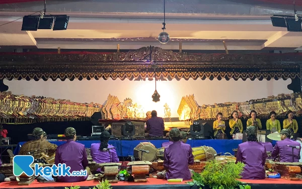 Thumbnail Malam Hari Sumpah Pemuda, Untag Surabaya Gelar Pewayangan Lakon Kresna Duta