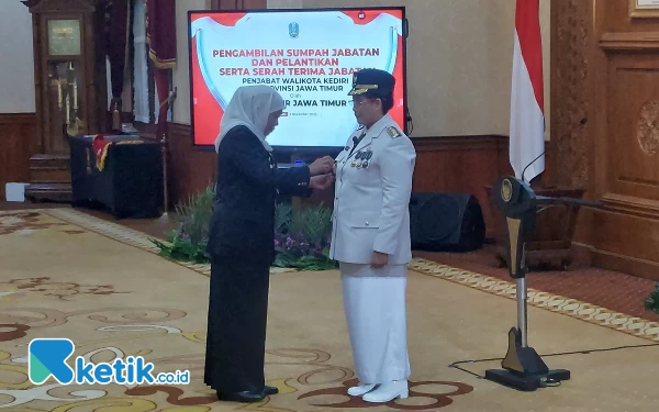 Thumbnail Gubernur Khofifah Resmi Lantik Zanariah sebagai Pj Wali Kota Kediri