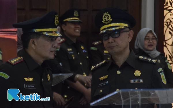 Thumbnail Dede Sutisna Dilantik Jadi Kajari Kota Madiun