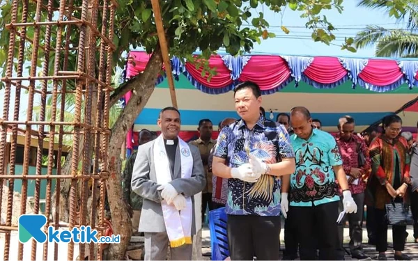 Thumbnail Groundbreaking Gereja Kemah Injil, Bupati Freddy Thie Ajak Jemaat Merawat Kerukunan