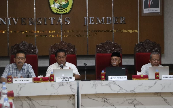 Thumbnail Menang Telak, Iwan Taruna Kembali Nakhodai Universitas Jember 2024-2028