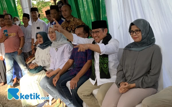 Kunjungi Peternak Unggas Blitar, Gus Imin: Kesejahteraan Peternak Lokal Harus Diperhatikan