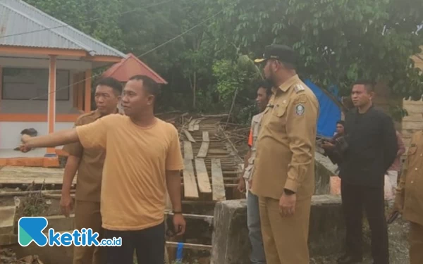 Atasi Banjir, Bupati Halsel Perintahkan Proyek Selokan Mangkrak di Desa Amasing Kali Segera Dituntaskan