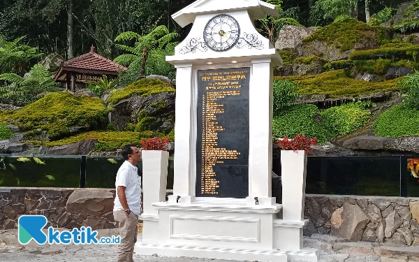 Thumbnail Sejarah di Balik Monumen 47 Pendiri Selecta Kota Batu, Begini Ceritanya