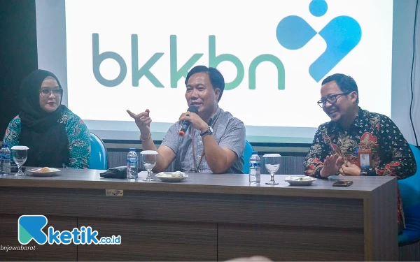 Thumbnail Deputi SDM Kemenpan Gelar Monev Kinerja PPPK di BKKBN Jabar