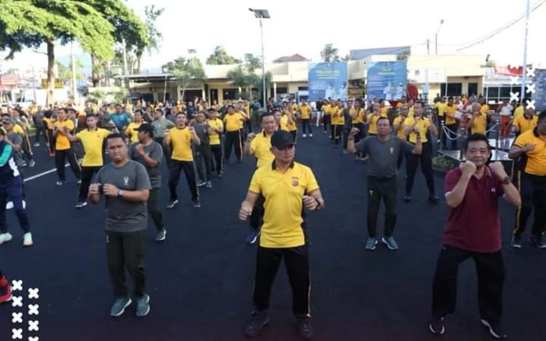 Thumbnail Berita - Tingkatkan Sinergitas Jelang Pemilu, TNI-Polri dan Forkopimda Cianjur Gelar Olahraga Bersama