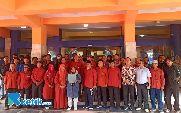 Thumbnail Civitas Akademika Unmuh Jember Serukan Moral Keprihatinan Demokrasi di Era Jokowi