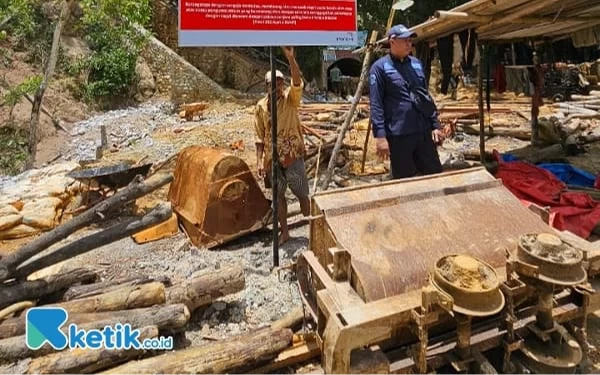 Thumbnail KLHK RI Catat Lahan Warga Terdampak Tambang di Pacitan, PT GLI Ditutup?