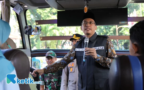 Thumbnail Ribuan Pemudik dari Sidoarjo Senang Dilepas Bupati Gus Muhdlor ke Kampung Halaman