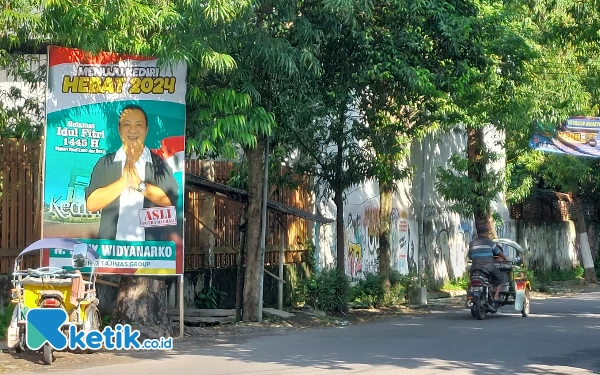Pilkada Kediri 2024, Bos Rokok Tajimas Mulai Tebar Pesona Lewat Baliho