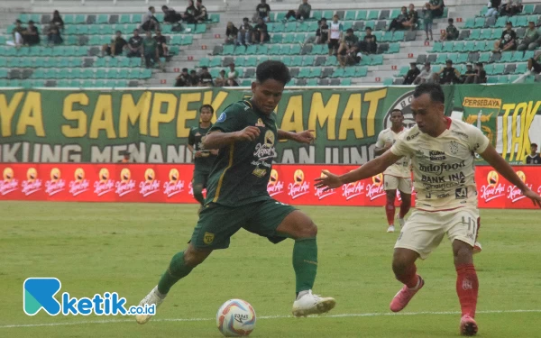 Thumbnail Dibobol Mantan Pemain, Persebaya Kalah 0-2 dari Bali United